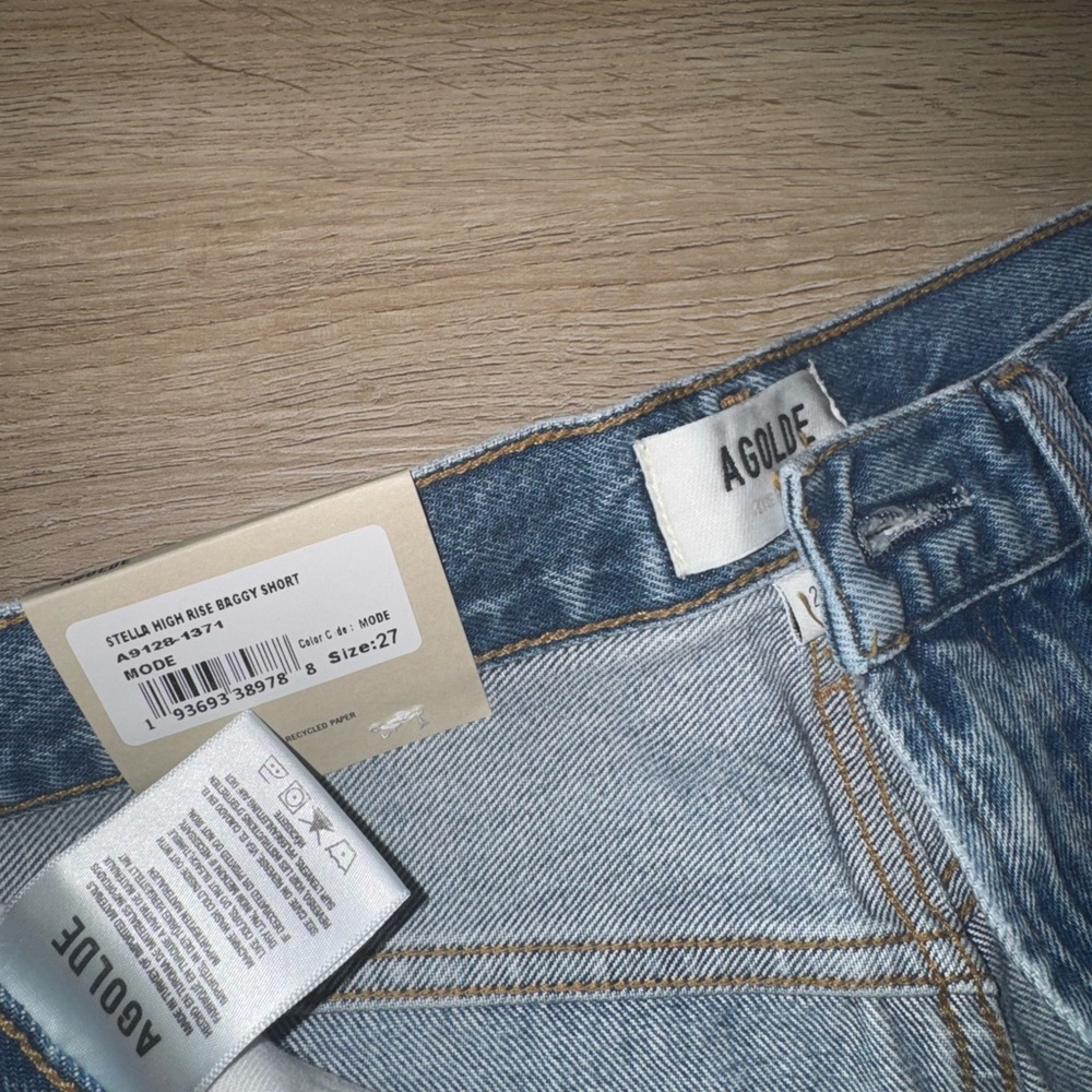 Agolde Stella Light Blue Jean Shorts - Picture 3 of 4